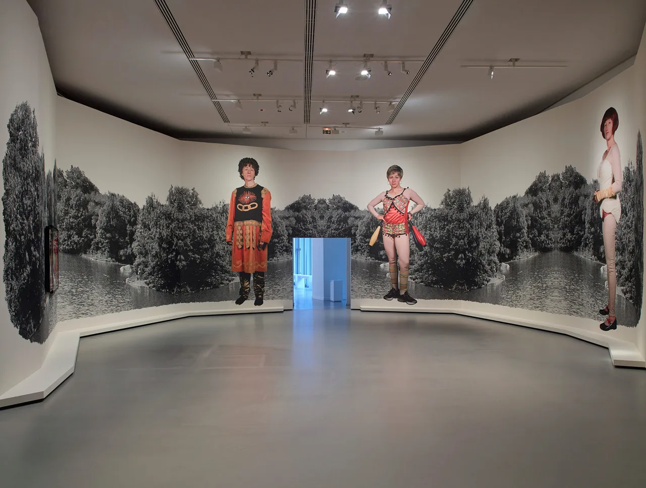 Vue Dinstallation De Lexposition Cindy Sherman Metalmagazine 10