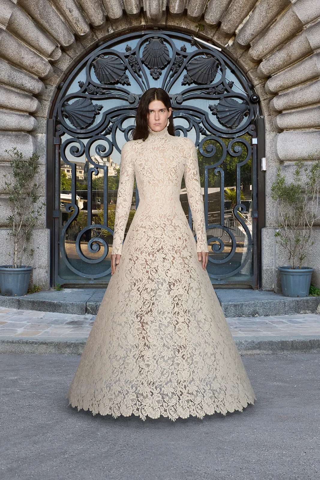 BALENCIAGA-COUTURE-54-LOOK-39_ELIZA