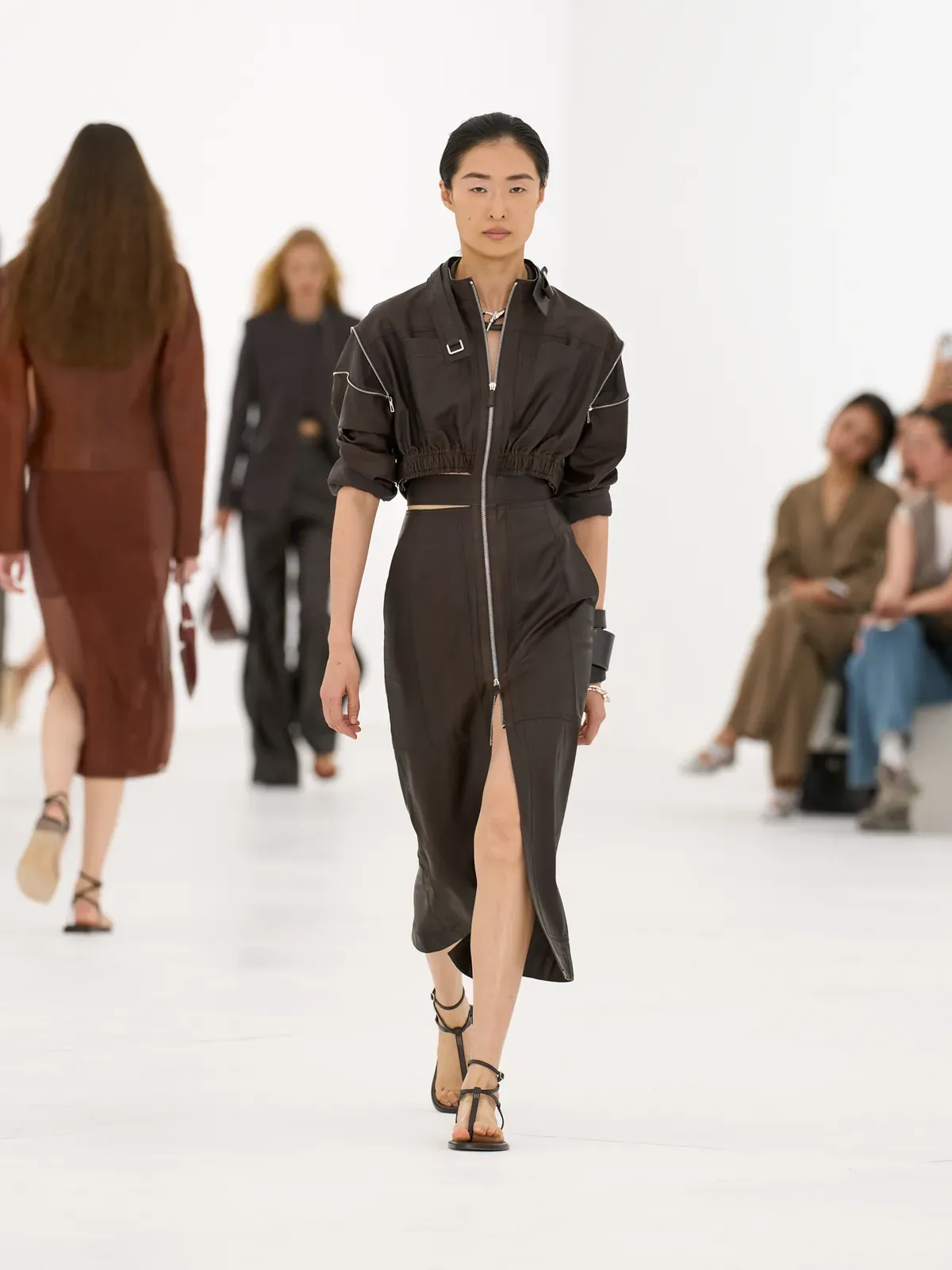 metal-hermes-ss27-22