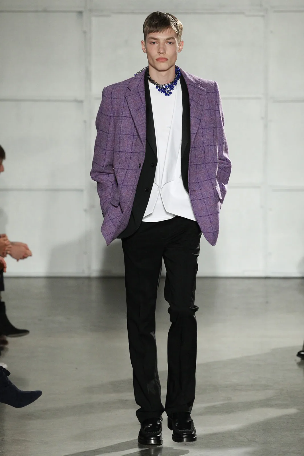 Raf Simons F W17 Metalmagazine 1