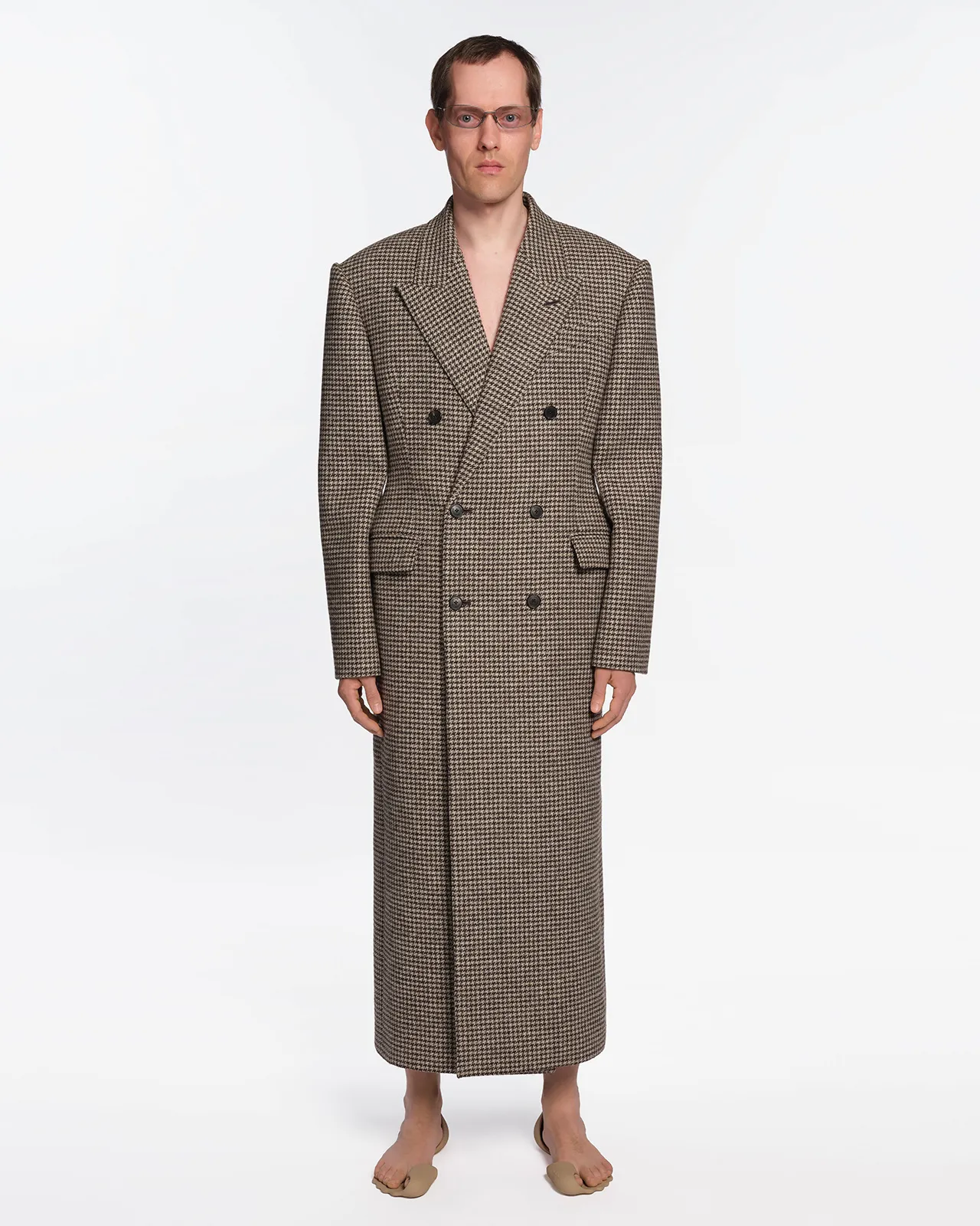 BALENCIAGA-SPRING-26-IMAGE-LOOK-3_JARNO