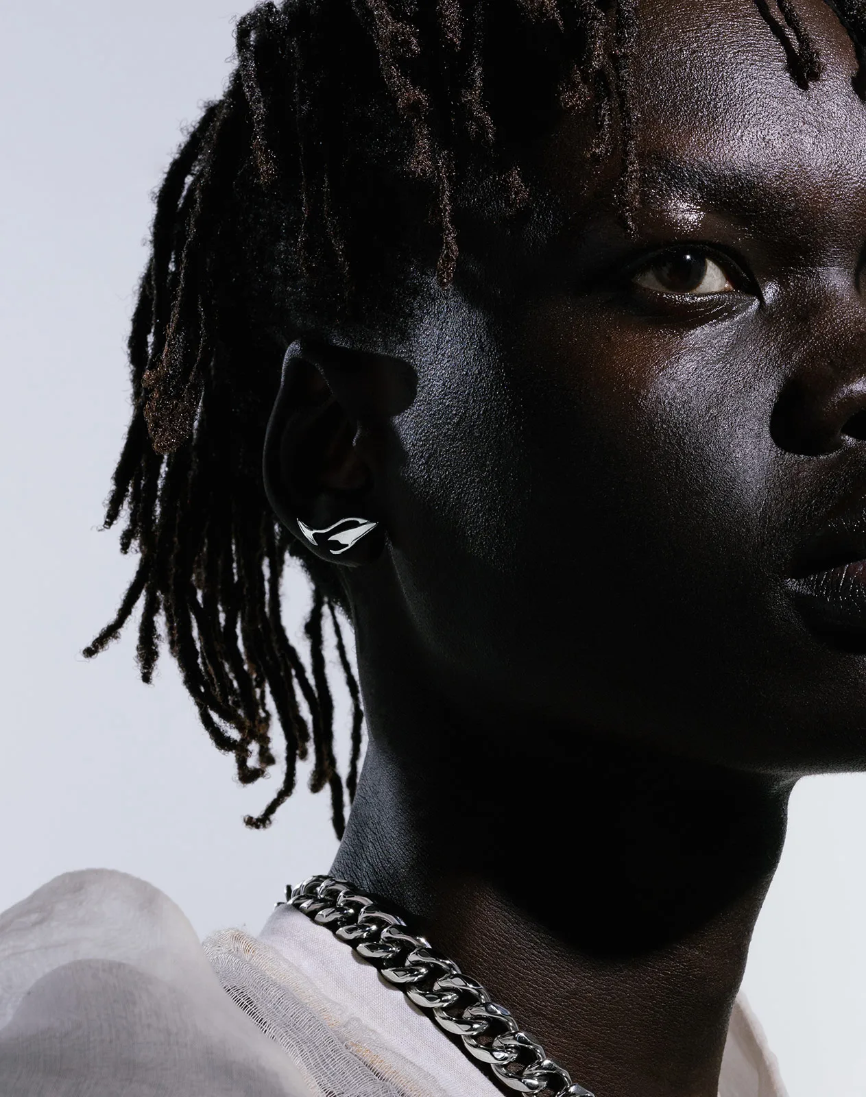 Vitaly Fall2021 Editorial High 2
