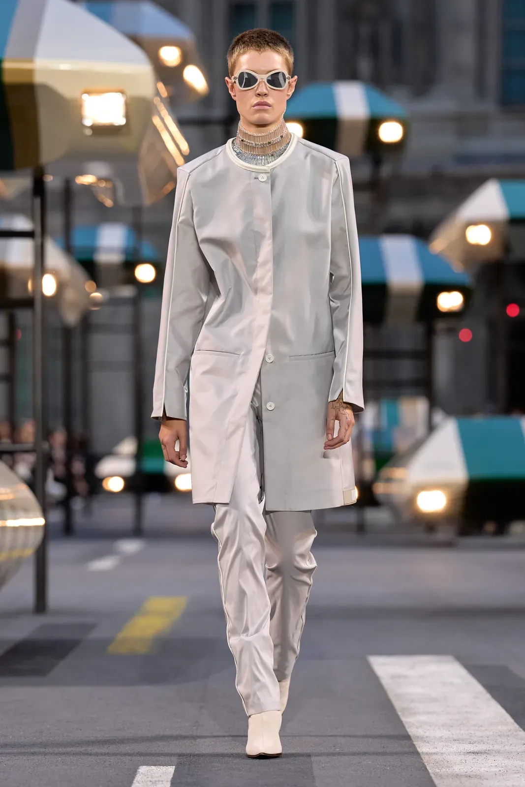 metal-louis-vuitton-ss27-08