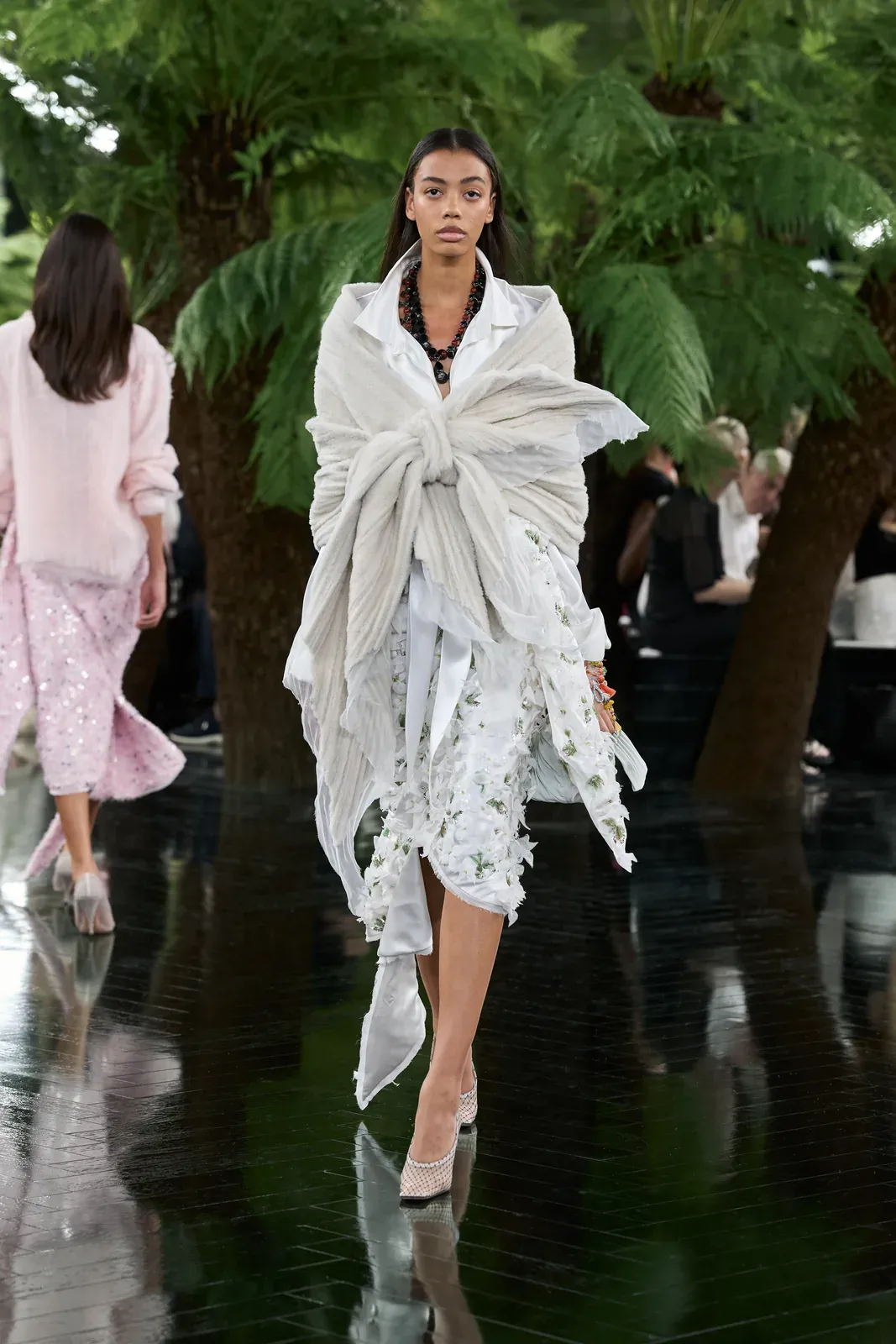 metal-dior-haute-couture-f-w-2026-24