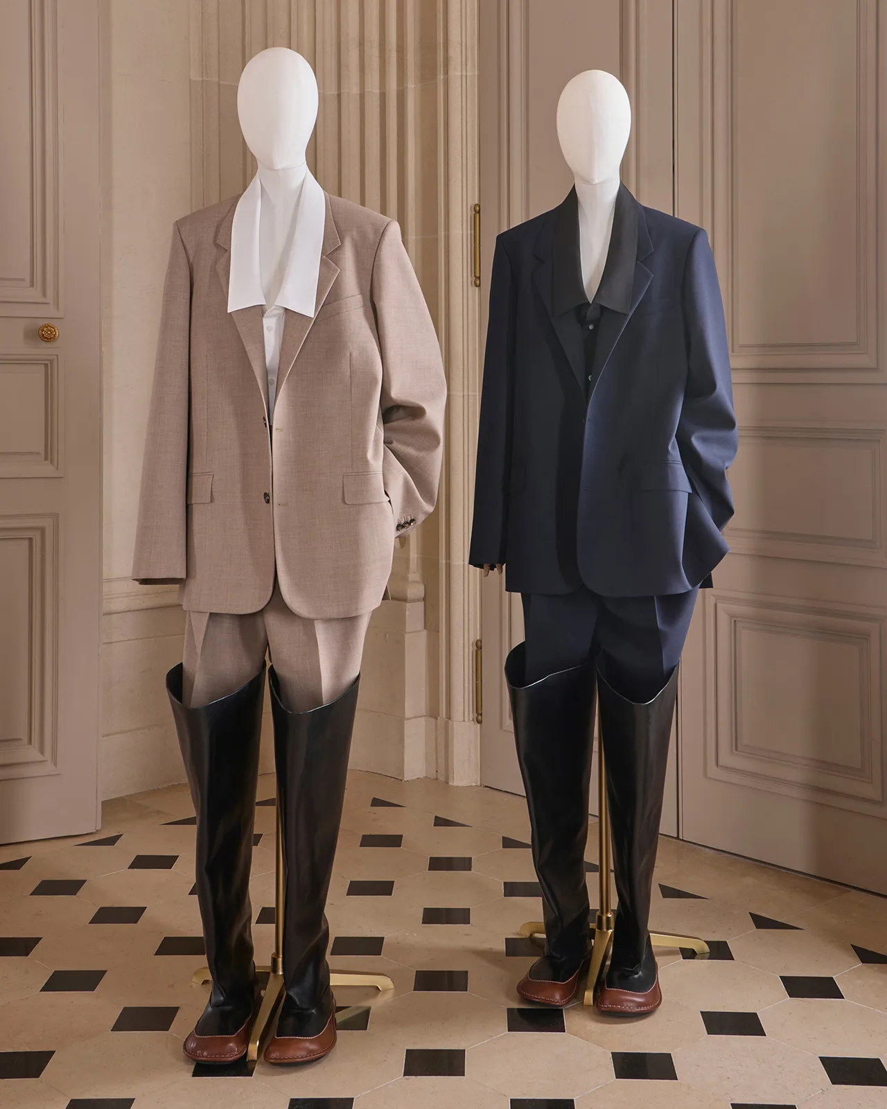 LOEWE_FW25_PRESENTATION_5