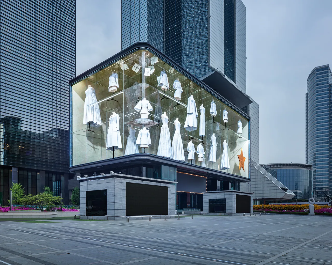 Dior Screen in Seoul © Kyungsub Shin 2