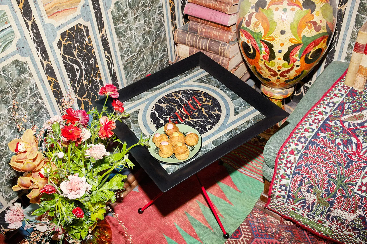 Gucci Decor Souvenir From Rome Metalmagazine 6