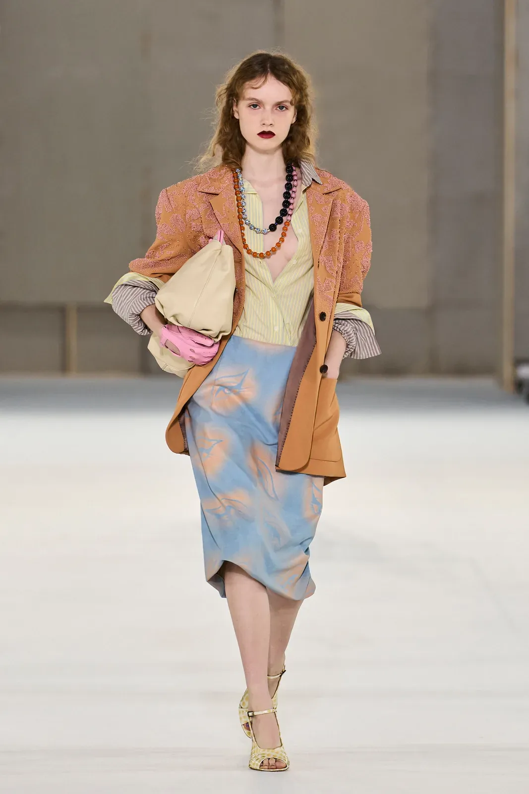 metal-dries-van-noten-ss27-30