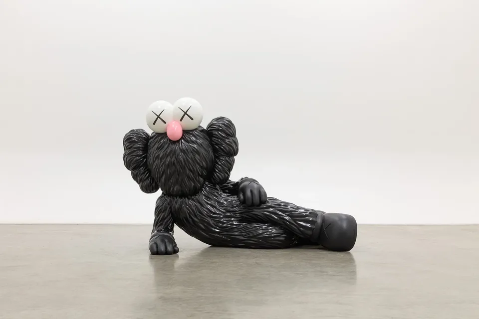 KAWS – Art & Comix