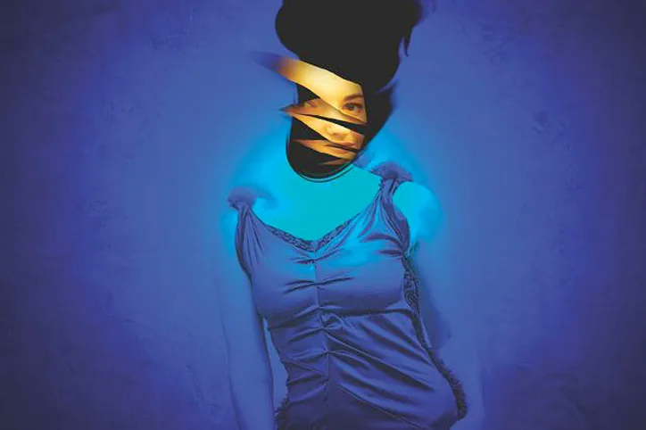 Chrysta Bell