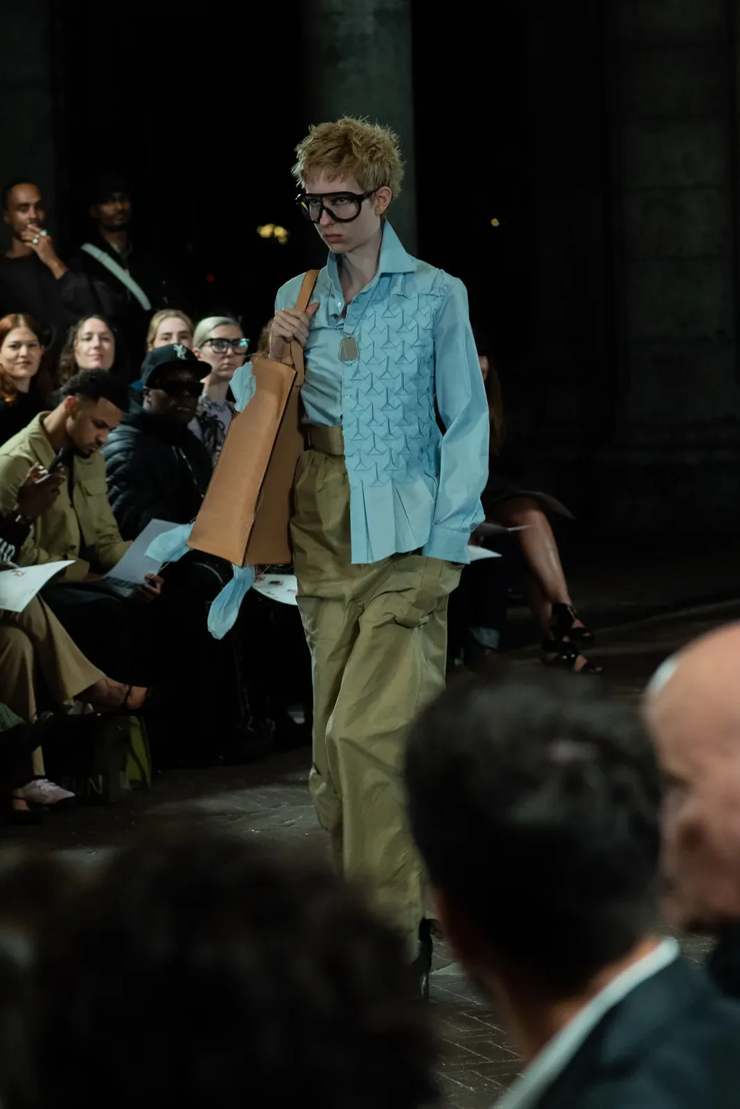 metal-amsterdam-fashion-week-visual-diary-lichting-jinchoe-04