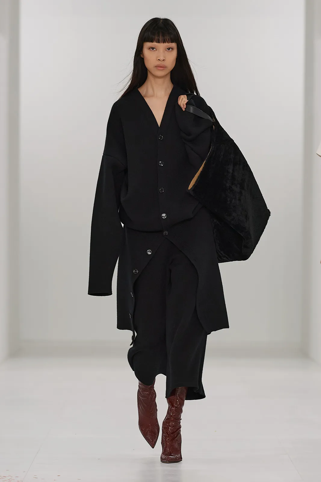 Loewe F W23 Ww Show Runway Look 20