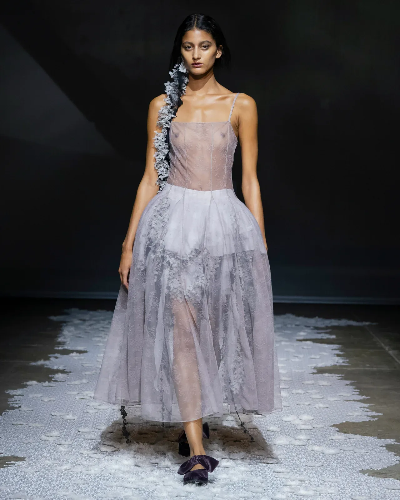 metal-london-fashion-week-ss27-pauline-dujancourt-01