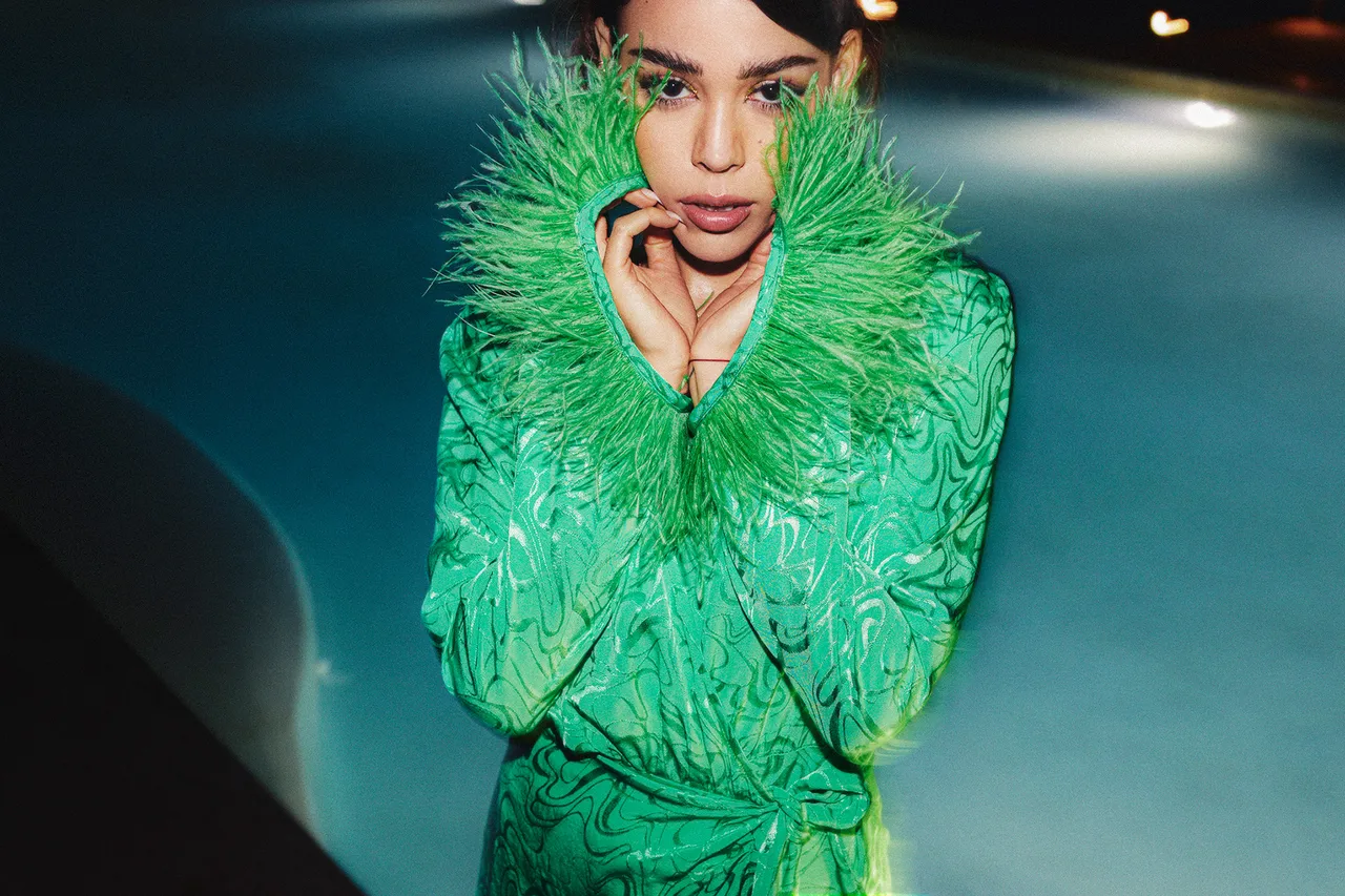 Danna Paola X Bershka Metalmagazine 1