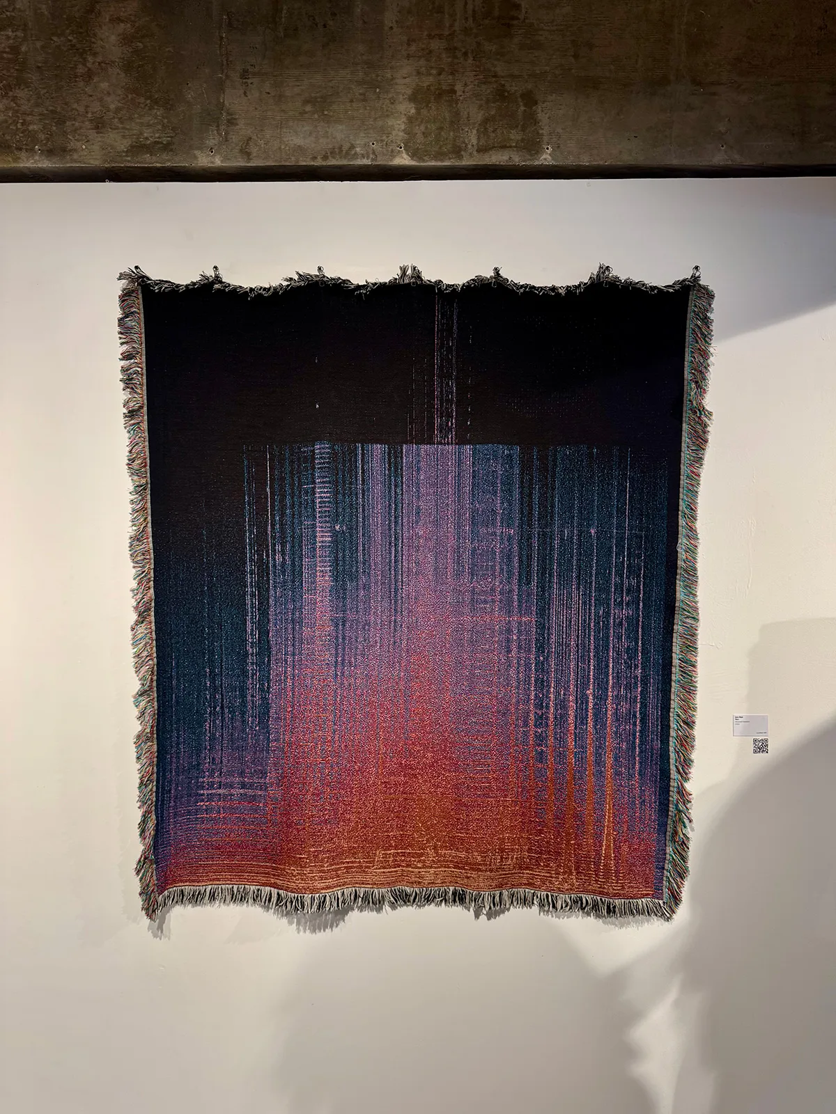 The-photo-of-tapestry-Rau-in-the-Emanuel-von-Baeyer-gallery-in-London