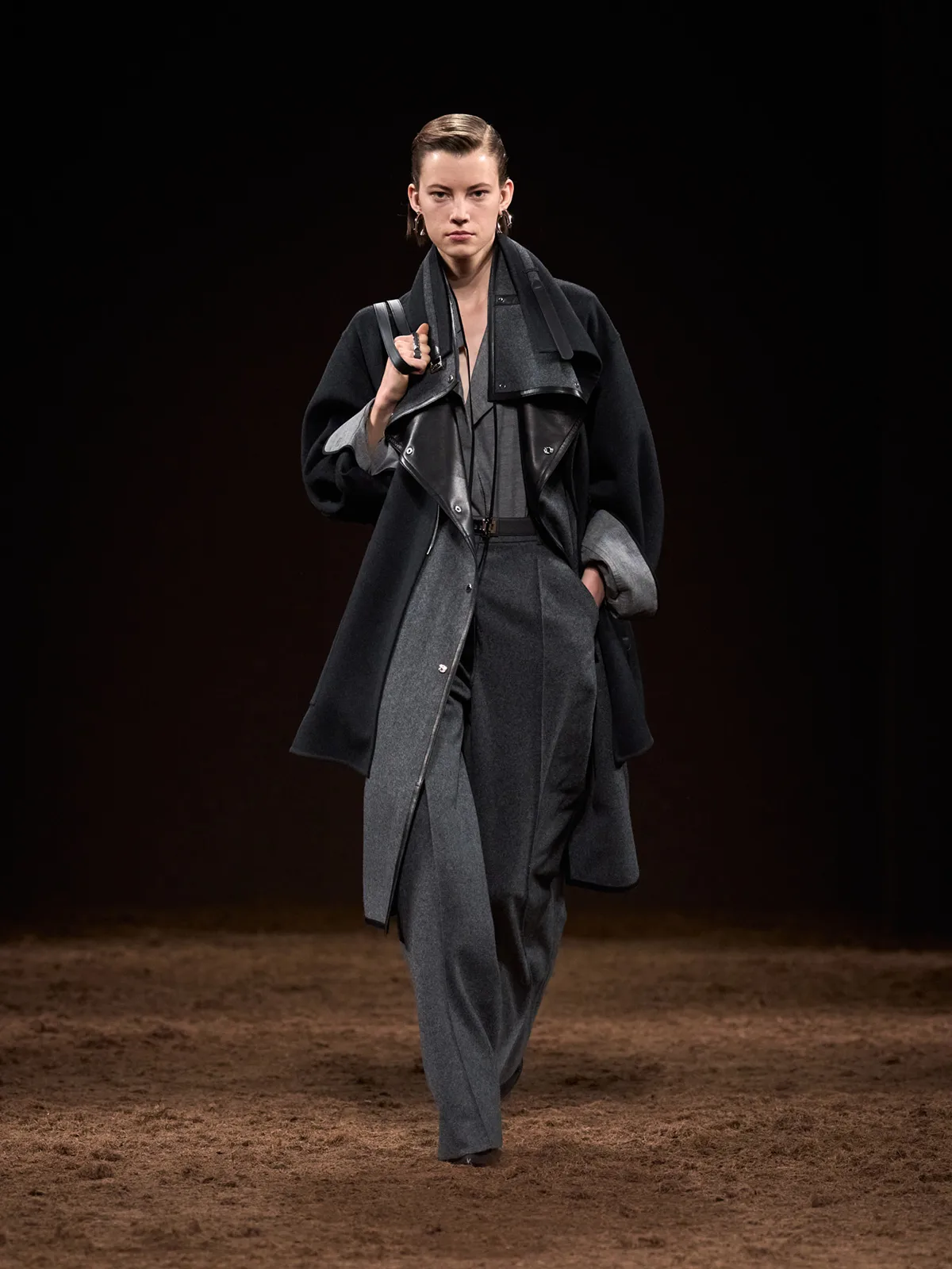 HERMES_WRTW_FW25_Runway_FilippoFior_13.jpg