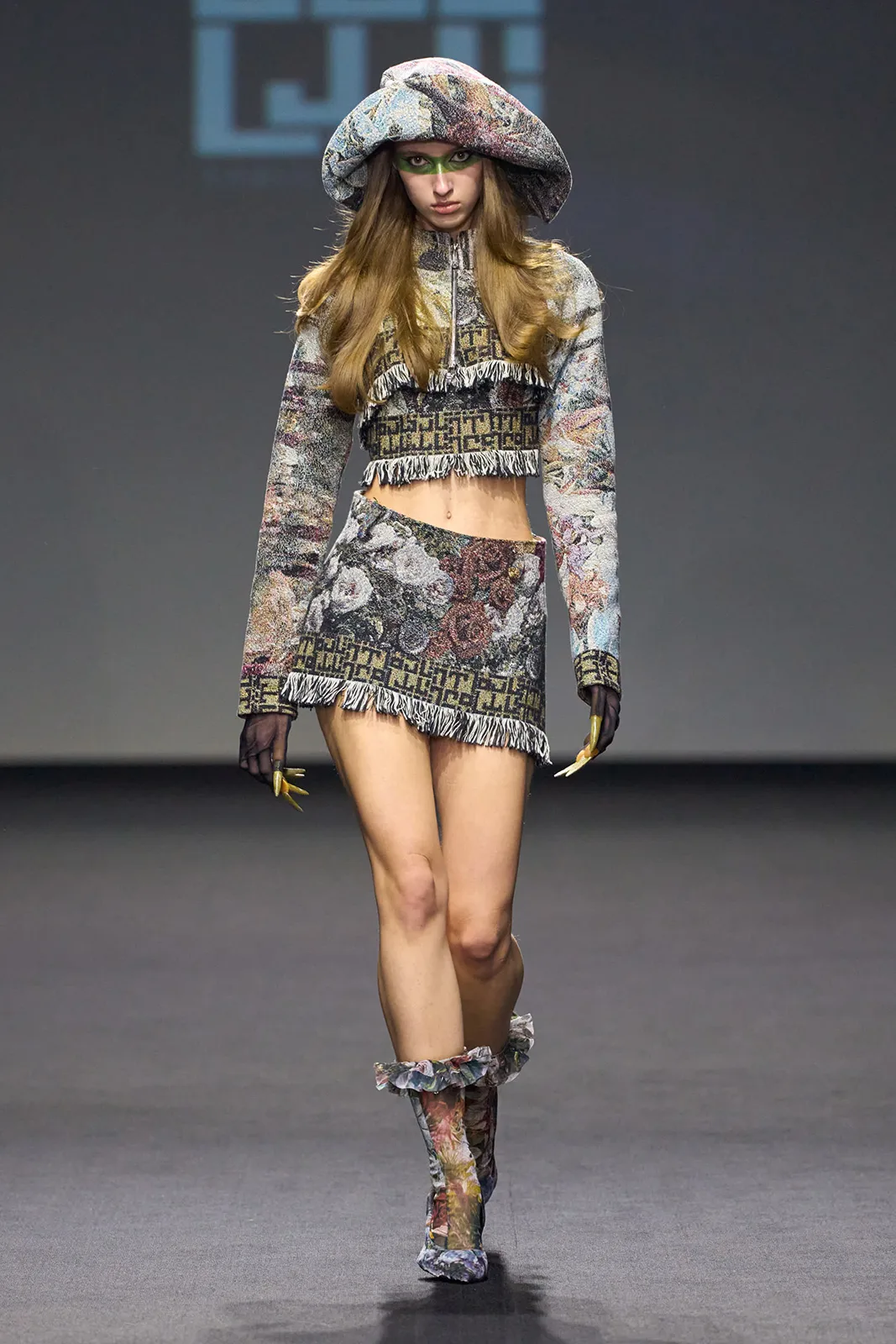 TARA-BABYLON_DUBAI-FASHION-WEEK_AW25-26_007