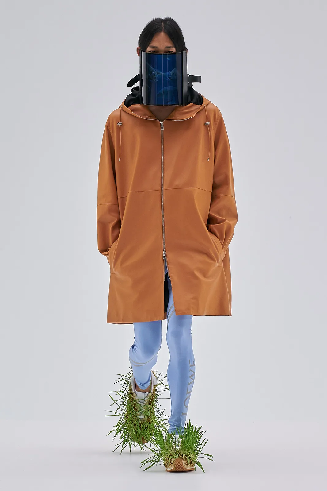 Loewe S S23 Mens Show Runway Look 17 Front Rgb Cropped 2x3 17