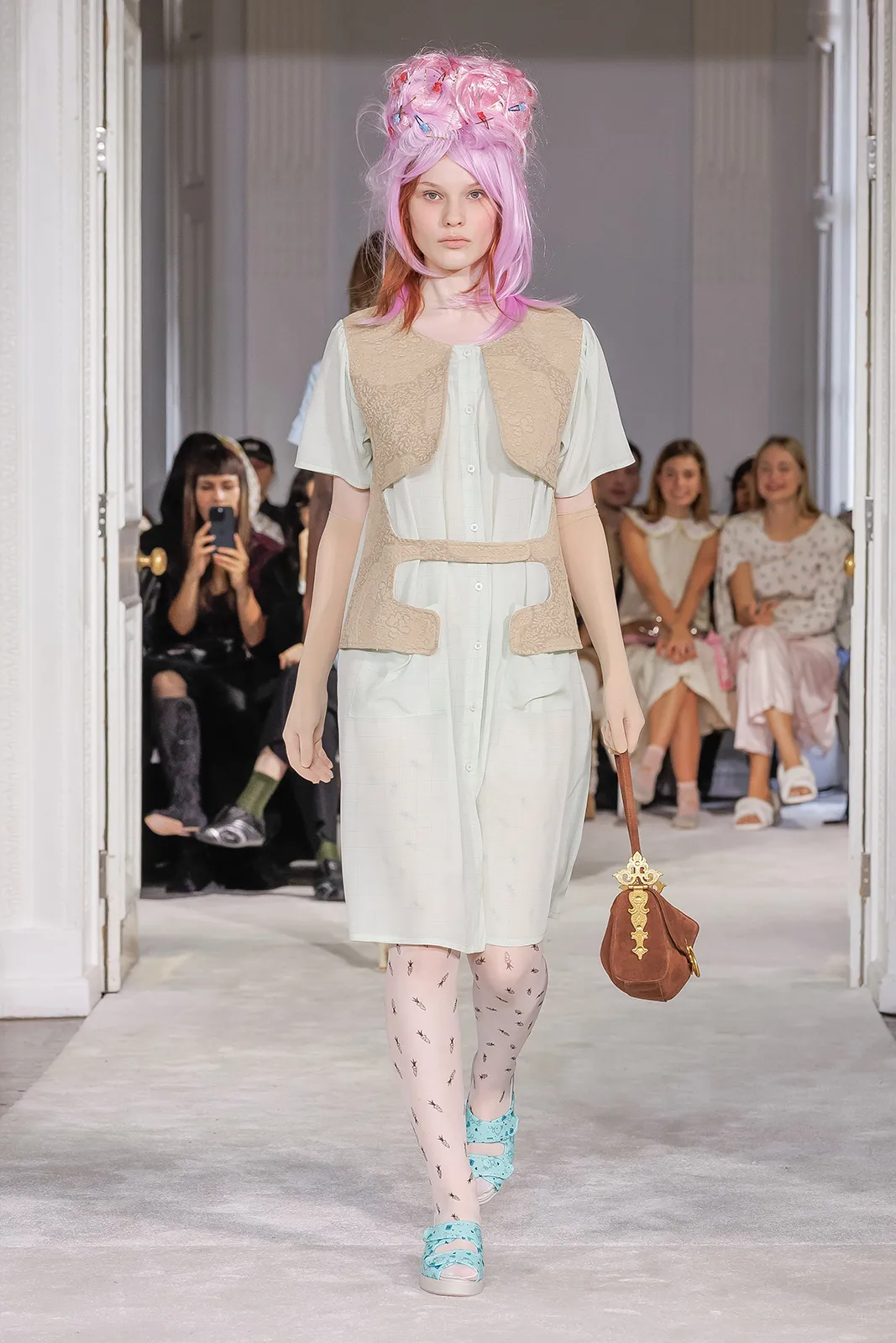 ASHLEY-WILLIAMS_SS26_LOOK_02