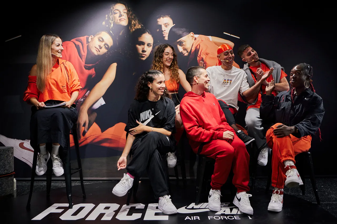 Nike Air Force 1 009.jpg