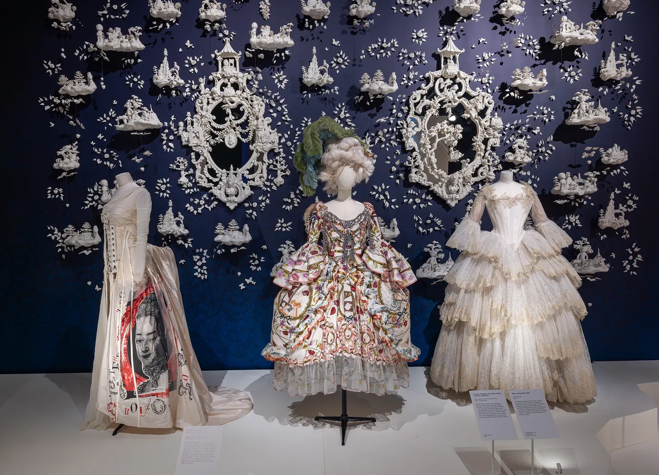 Victoria-and-Albert-Museum-London-10