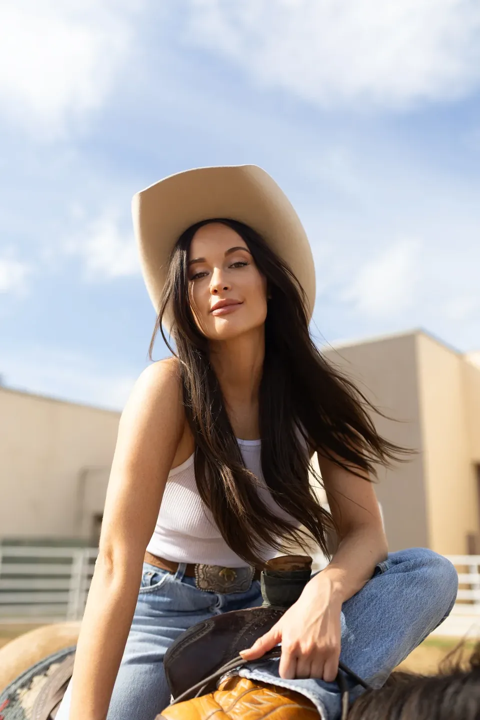 Kacey Musgraves – Middle of Nowhere