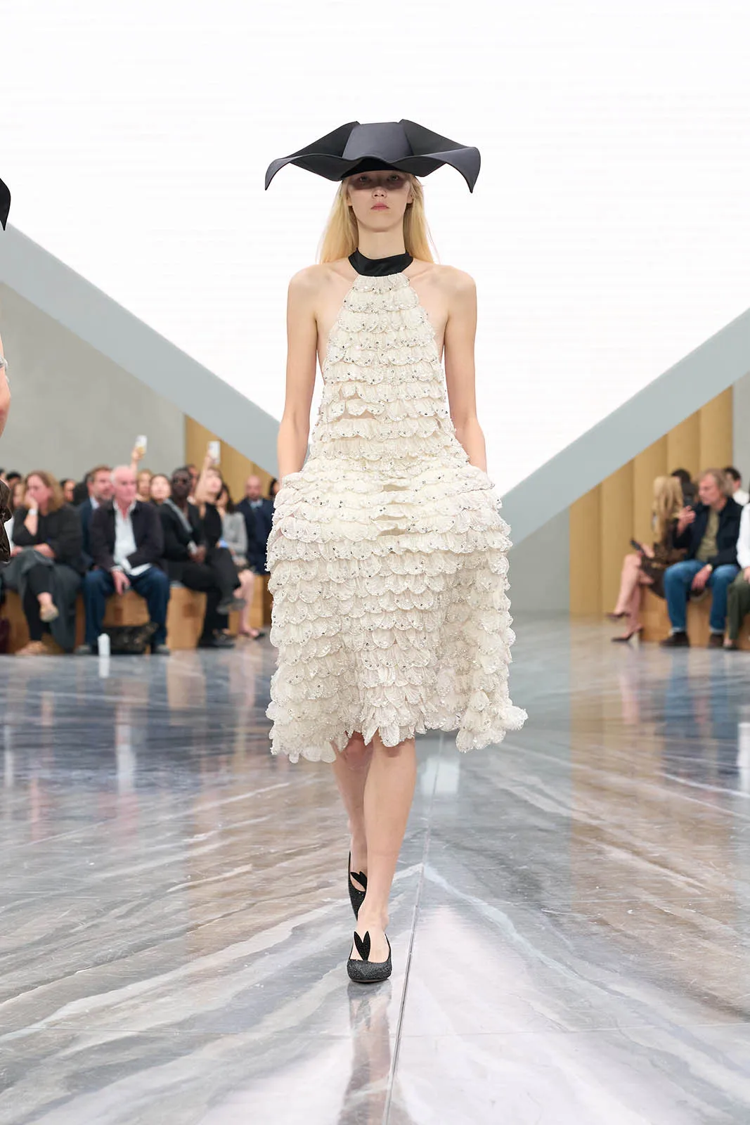 DIOR_W_RTW_SS26_3