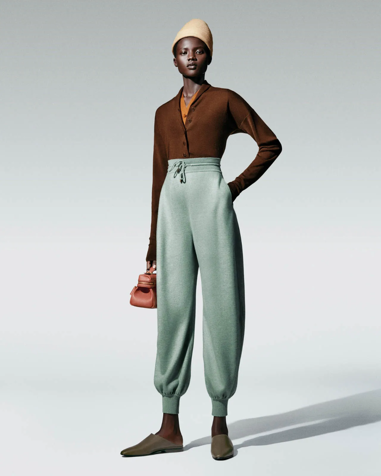 Loro_Piana_Fall_Winter_2026-2027_Womens_Collection_Look_10