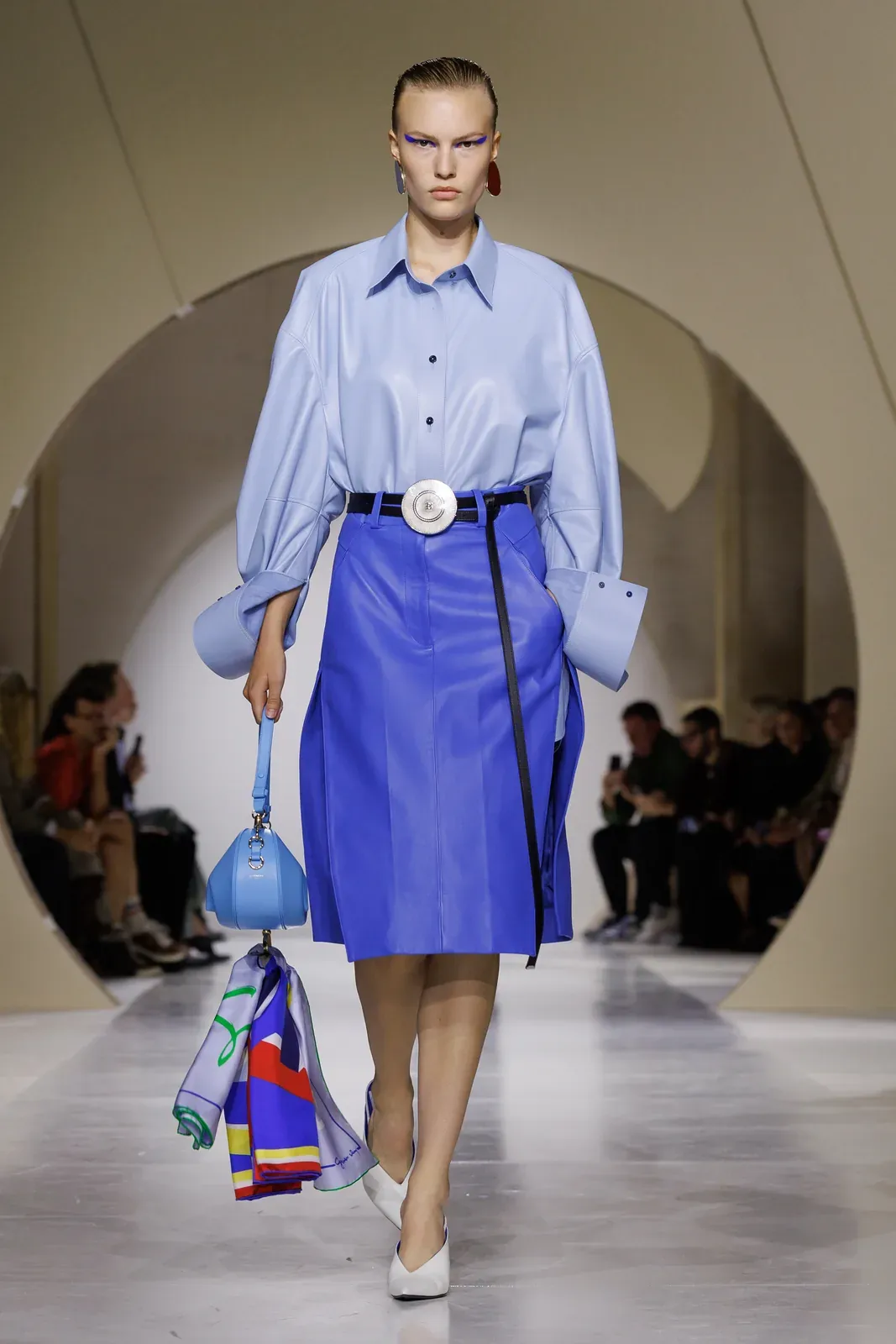 metal-givenchy-ss27-17