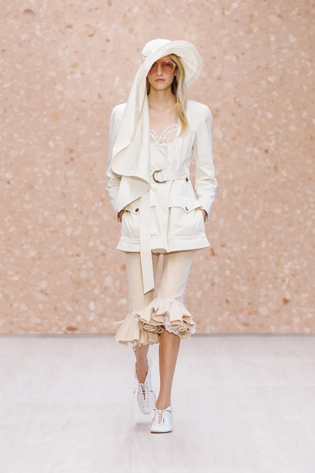 metal-chloe-ss27-17