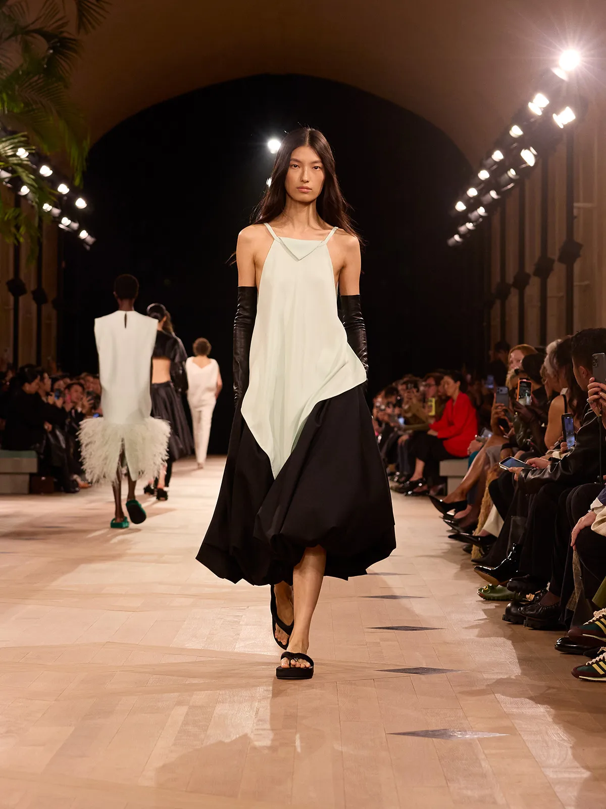 BALENCIAGA_SUM26_6