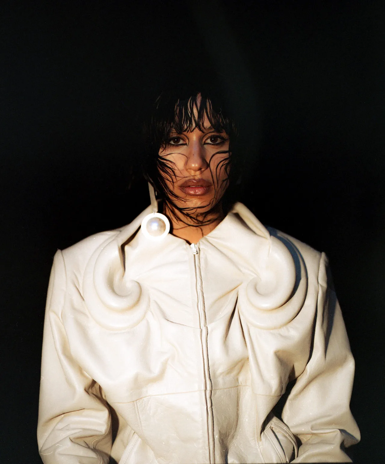 Maeve Metalmagazine 4