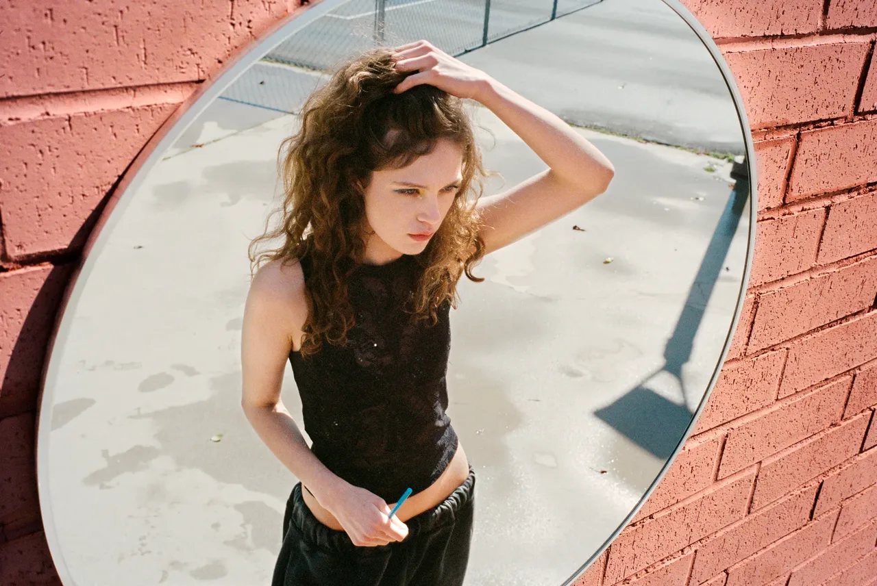 metal-ed-templeton-x-bershka-03.webp