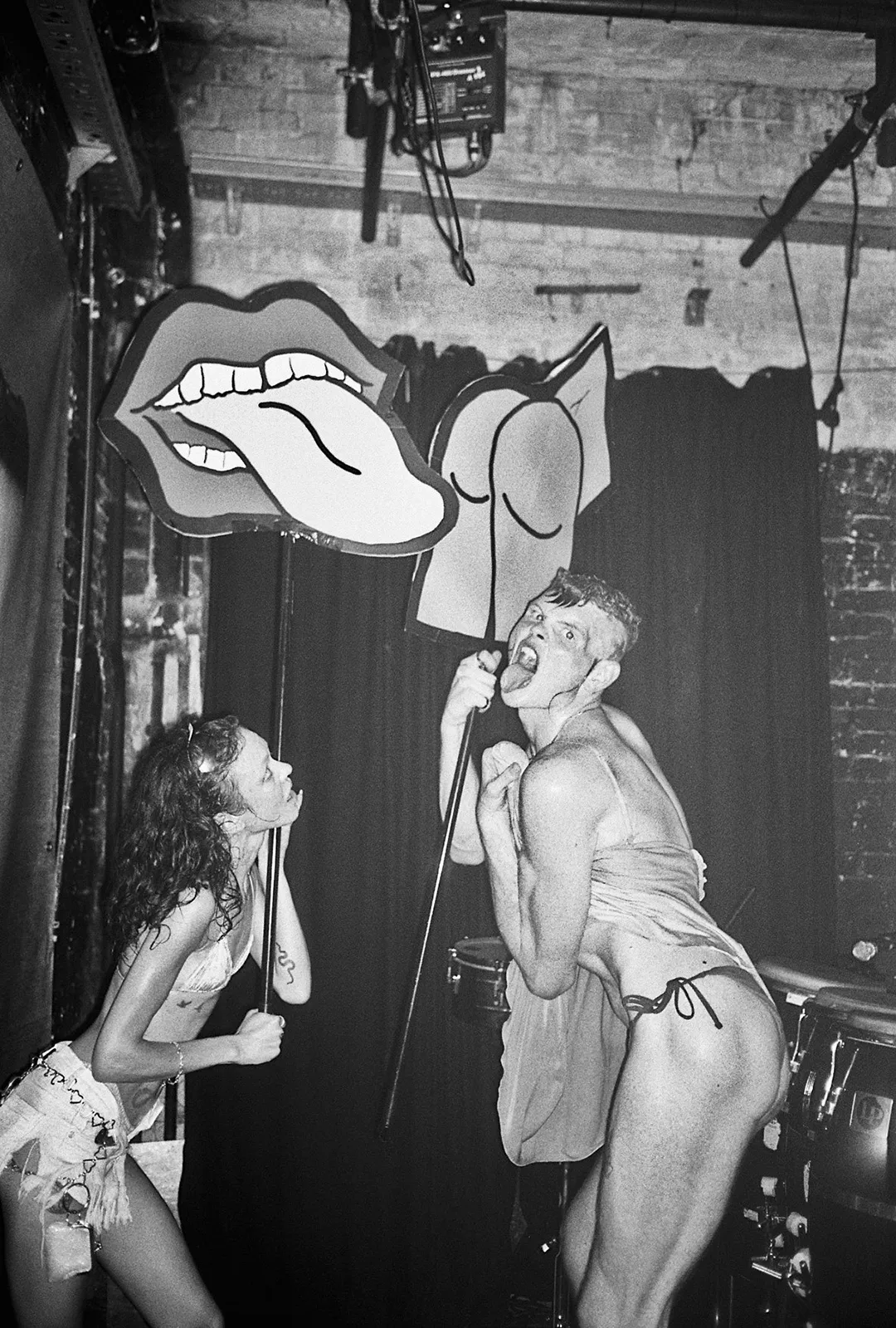 Lunchbox Candy Metalmagazine 23