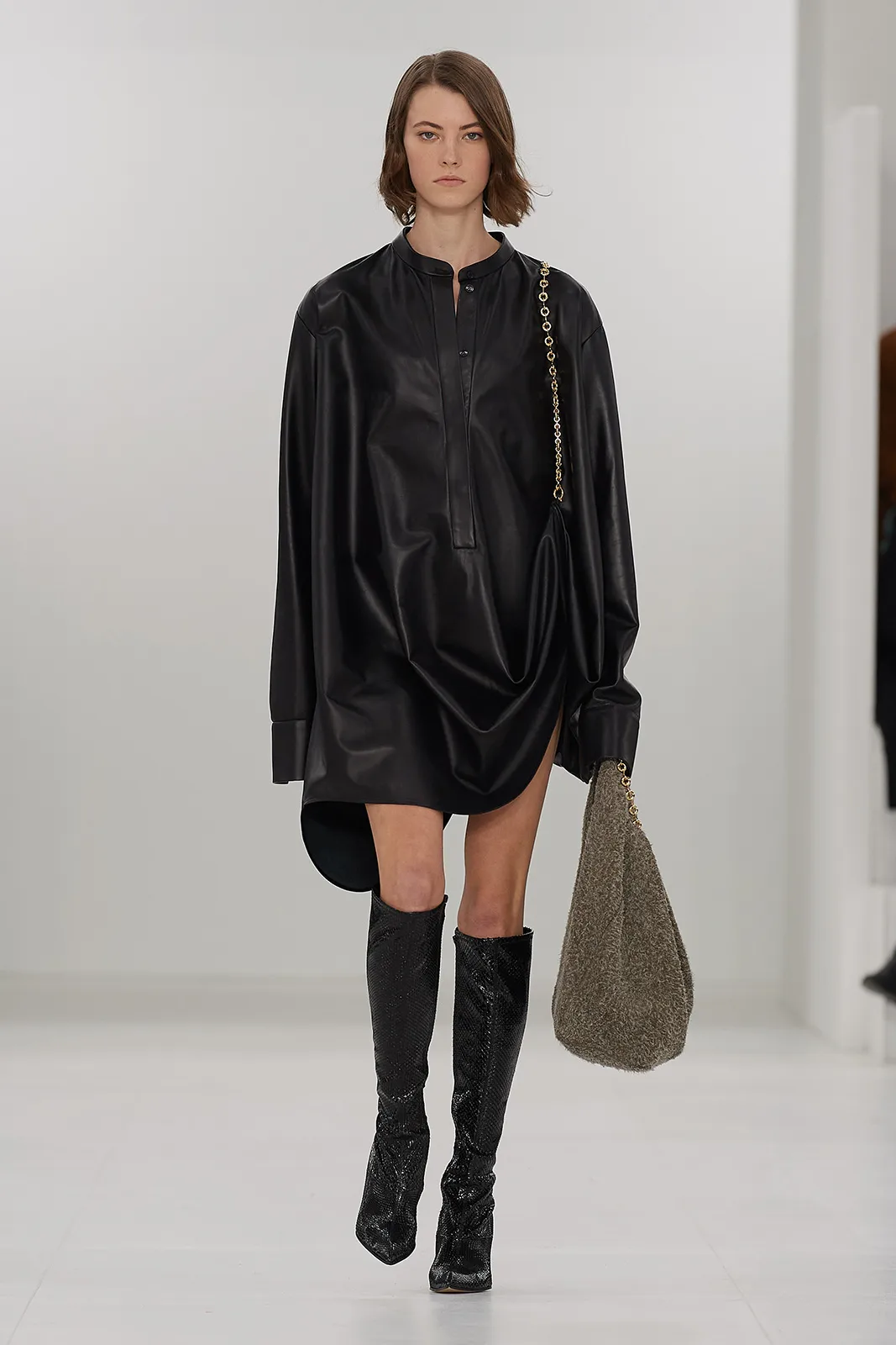 Loewe F W23 Ww Show Runway Look 6