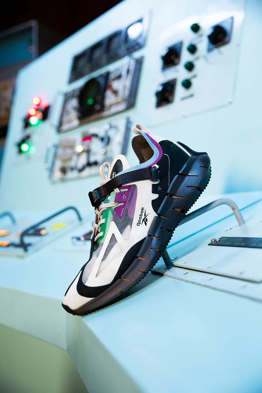 Reebok Zig Kinetica Metalmagazine 4