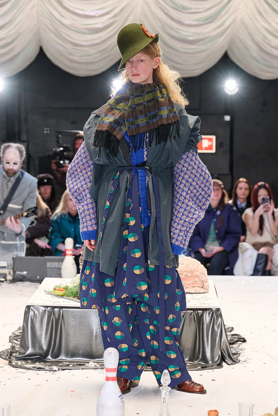 AW25-Copenhagen-Fashion-Week-Henrik-Vibskov-Runway-2x3-James-Cochrane-22
