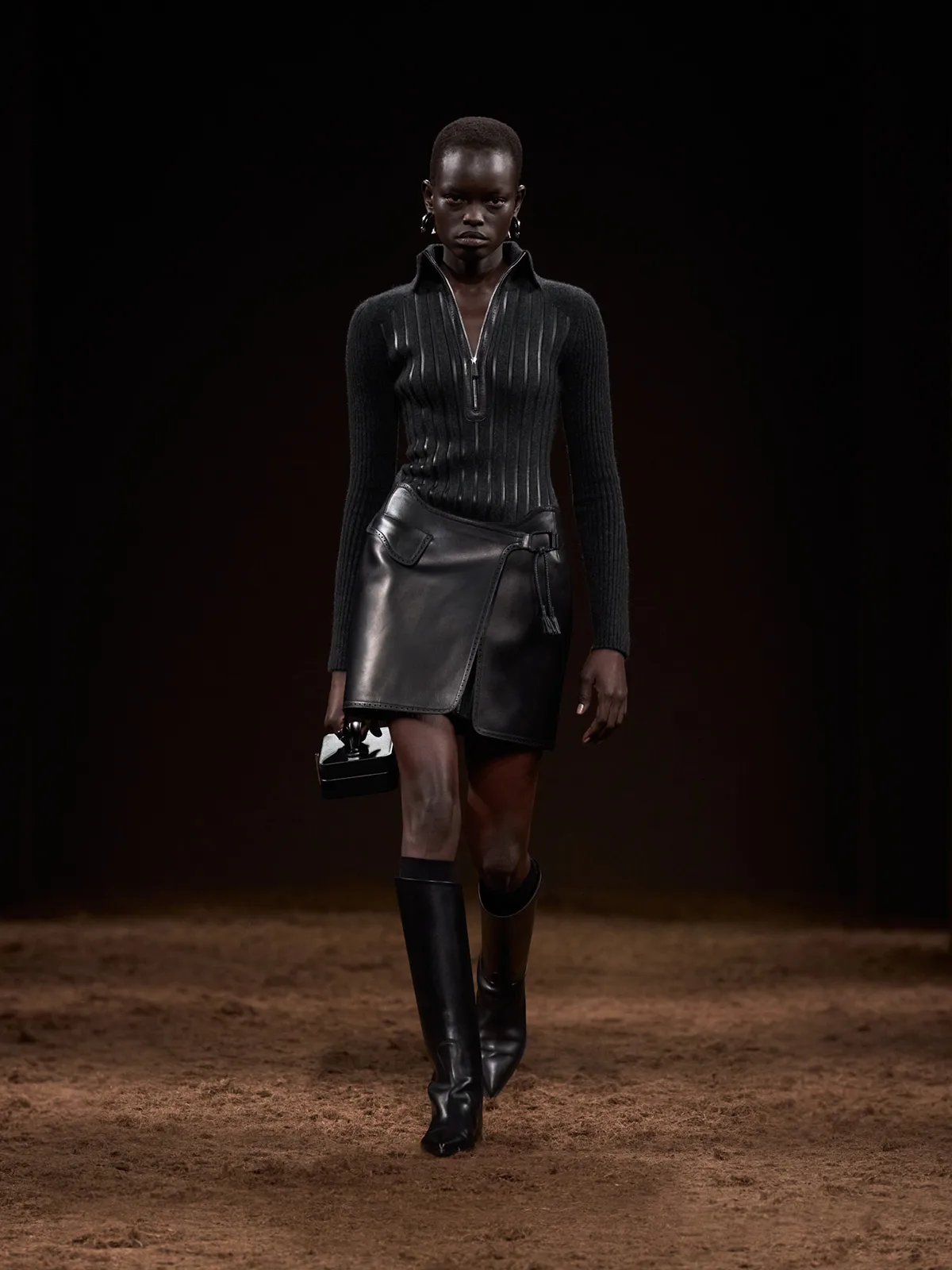 HERMES_WRTW_FW25_Runway_FilippoFior_01.jpg
