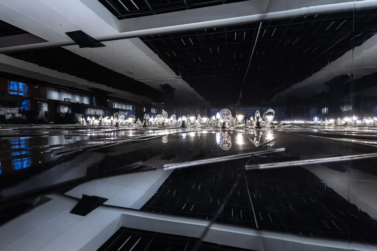 Lee Bul Metalmagazine 4
