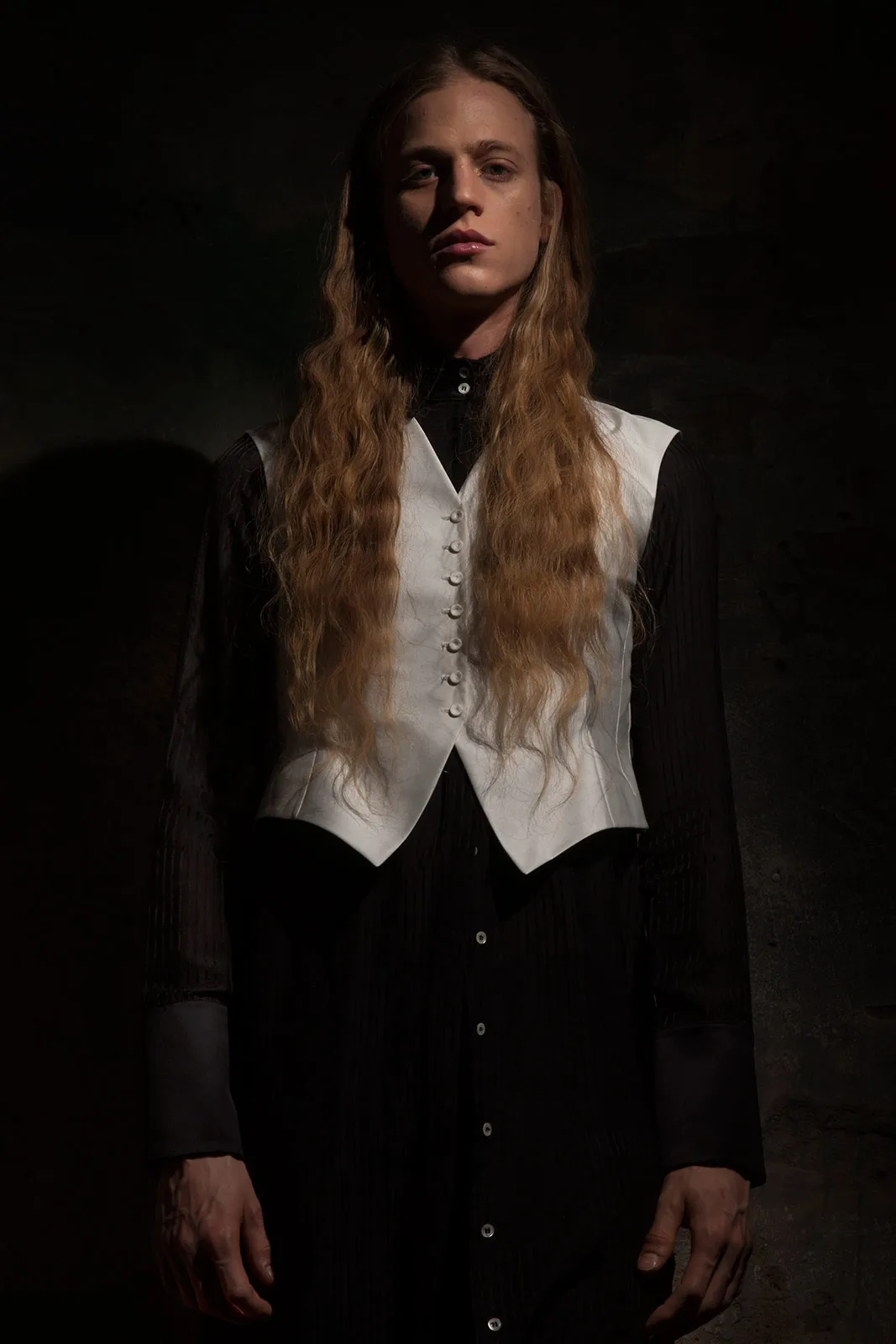 Pelin Isildak Wanda Martin Metalmagazine 3