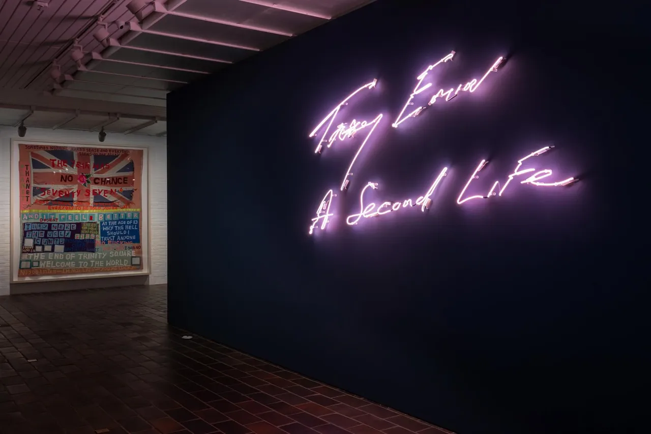 metal-tracey-emin-a-second-life-04