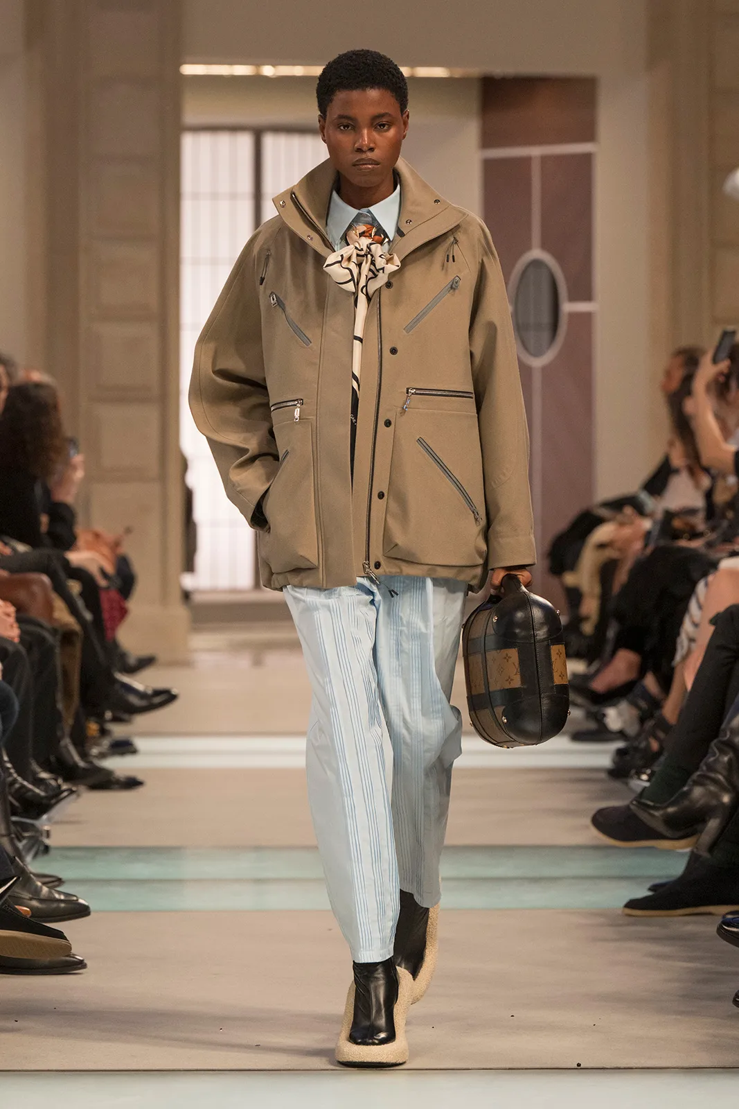 LV_AW25_Look_36