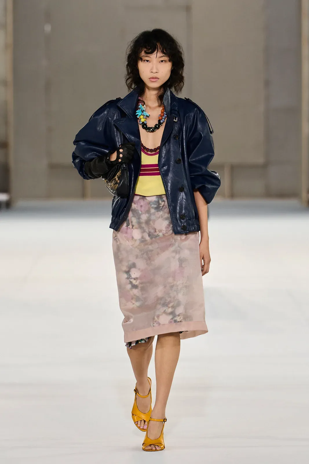 metal-dries-van-noten-ss27-21