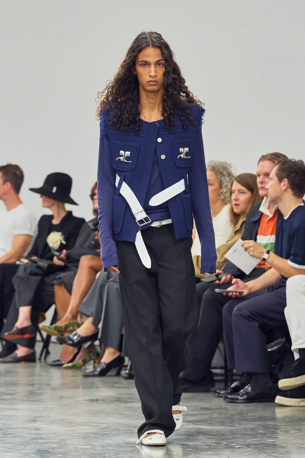 metal-courreges-03