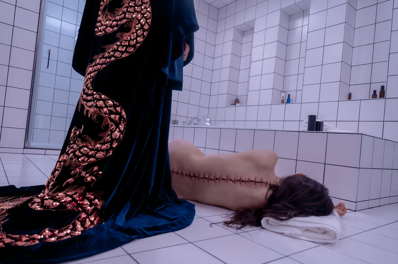 TheSubstance_Still_3