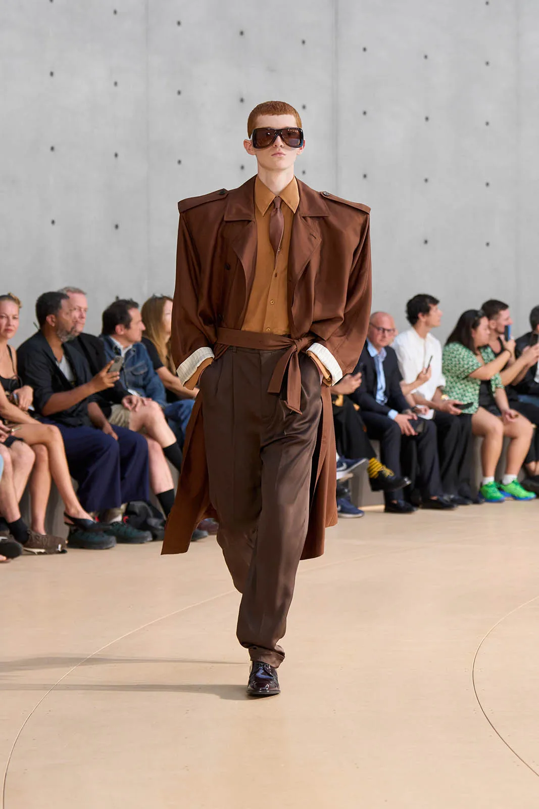 SAINT LAURENT_FASHION_SHOW_MEN_SUMMER26_RUNWAY_2