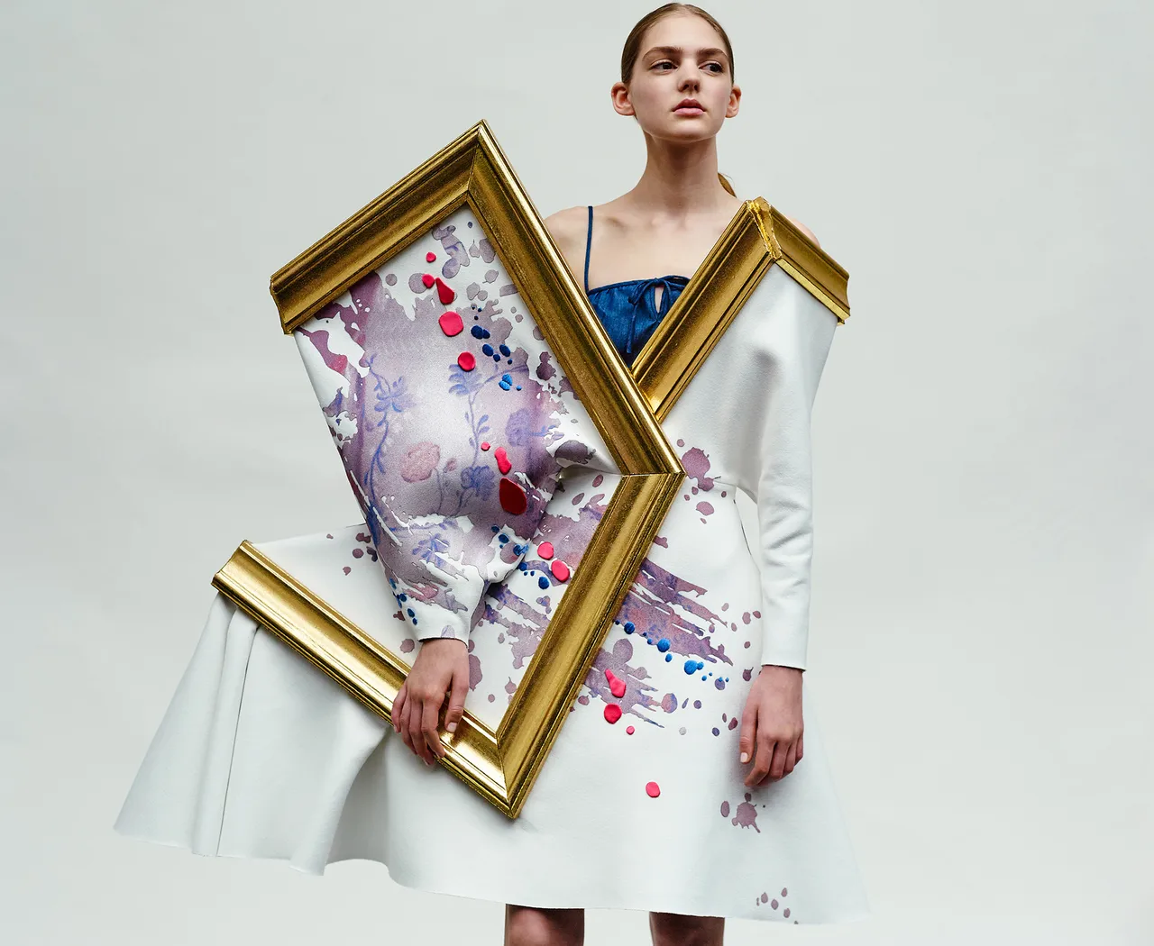 Viktor__Rolf-_Fashion_Statements_5