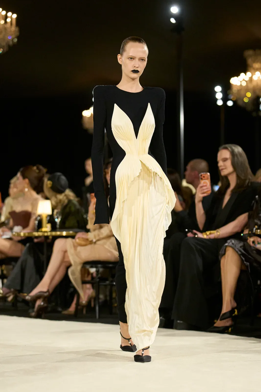 metal-schiaparelli-ss27-12