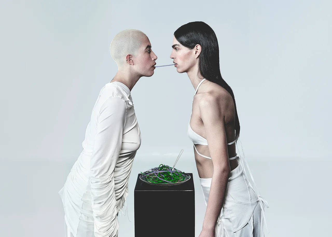 Josefina Maiza Metalmagazine 17