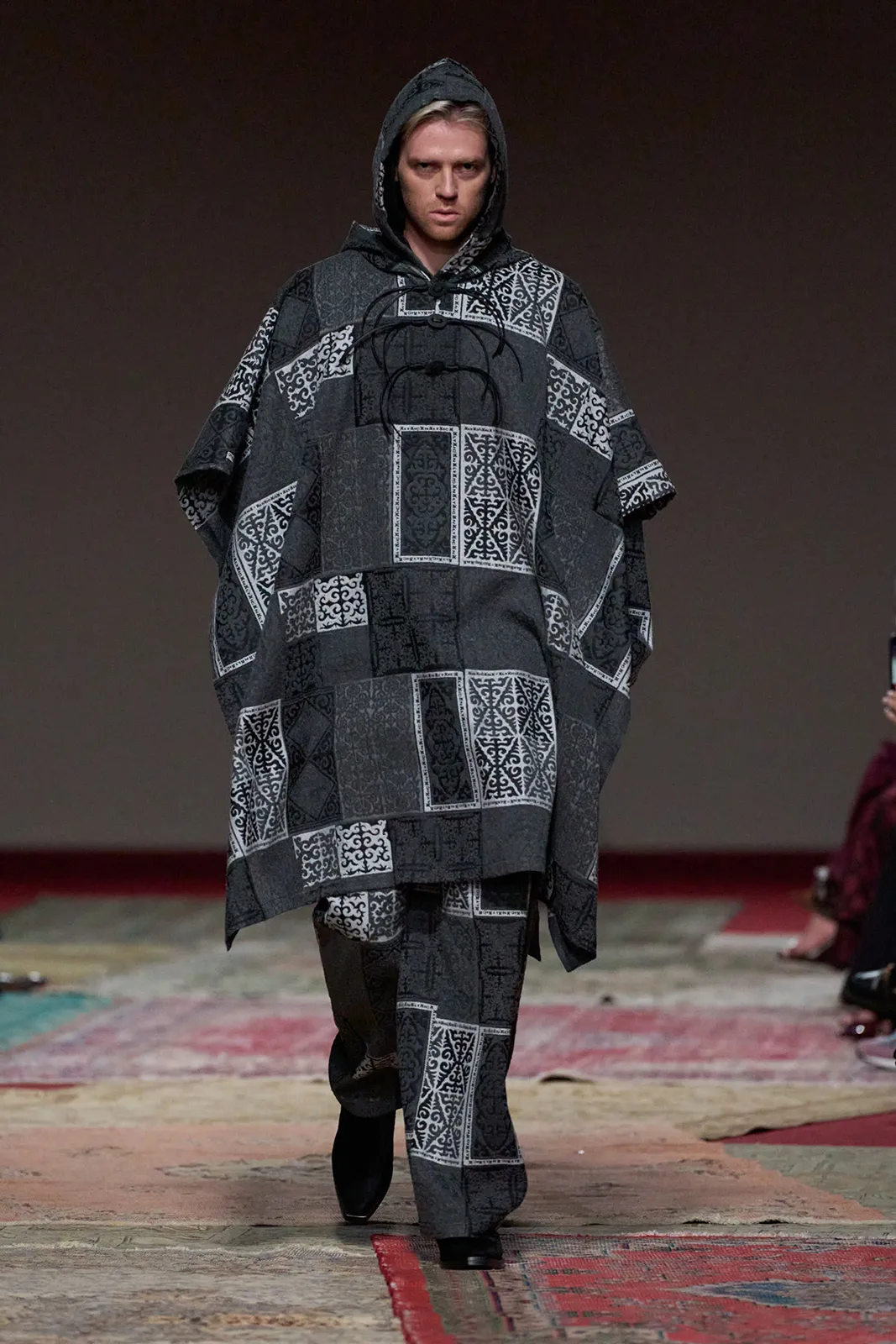 LES-BENJAMINS_DUBAI-FASHION-WEEK_AW25-26_058